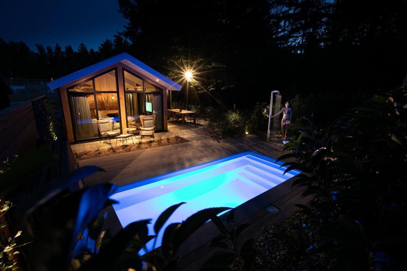 Pool Lodge - Vakantiepark De Thijmse Berg Rhenen Buitenkant foto