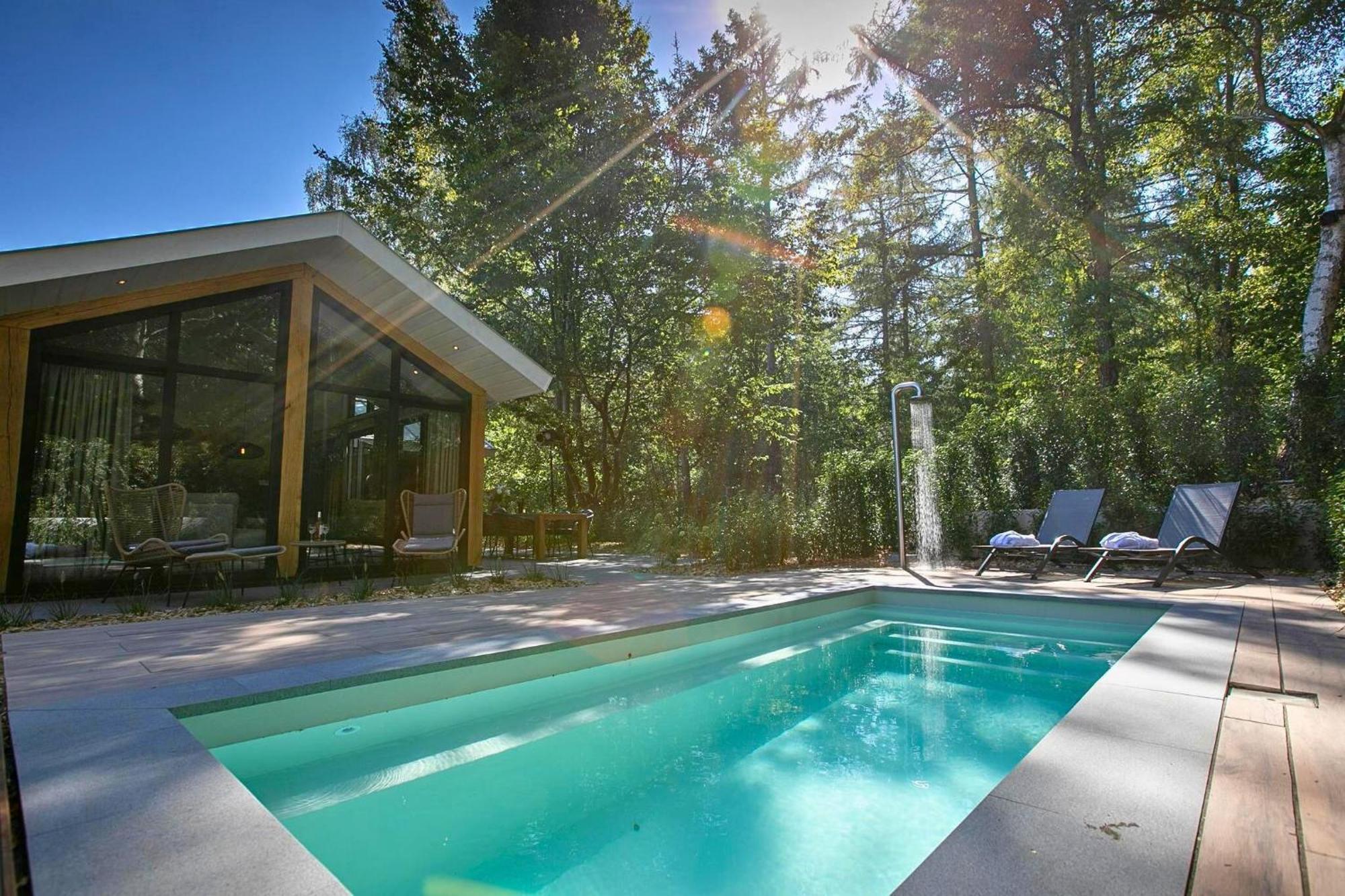 Pool Lodge - Vakantiepark De Thijmse Berg Rhenen Buitenkant foto
