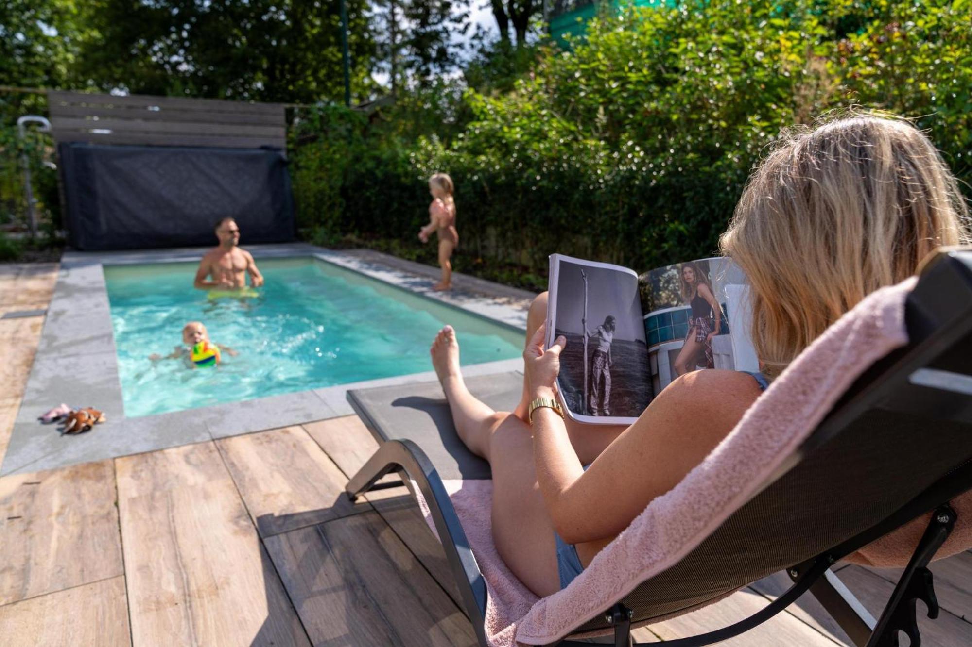 Pool Lodge - Vakantiepark De Thijmse Berg Rhenen Buitenkant foto